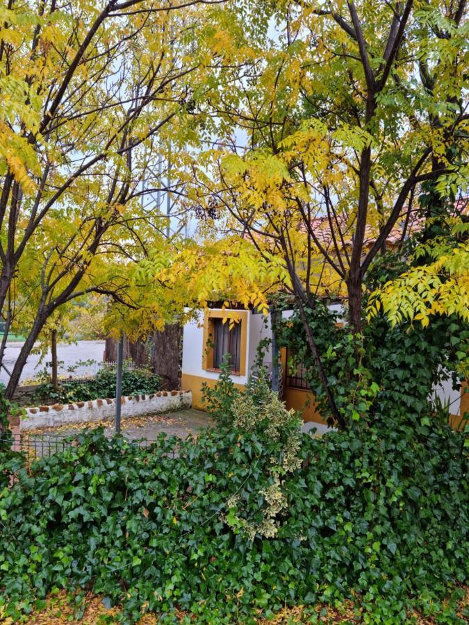 Albergue De Espiel Екстериор снимка