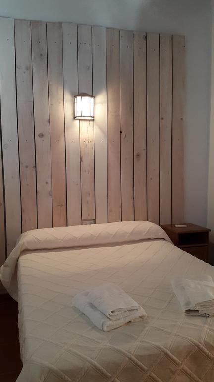Albergue De Espiel Екстериор снимка
